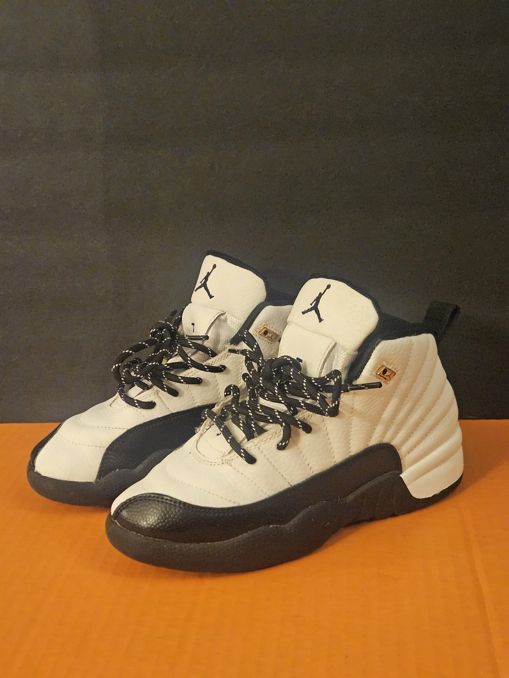 Jordan Air Jordan 12 Kids White Black Leather Mid Top Lace Up US 2.5Y 151186-117